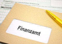 Wer keine Lohnsteuerkarte abgibt, kommt automatisch in Steuerklasse 6
