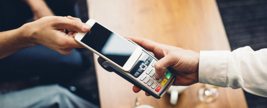 Mit dem Smartphone bezahlen – wie sicher ist die Zahlungsmethode?